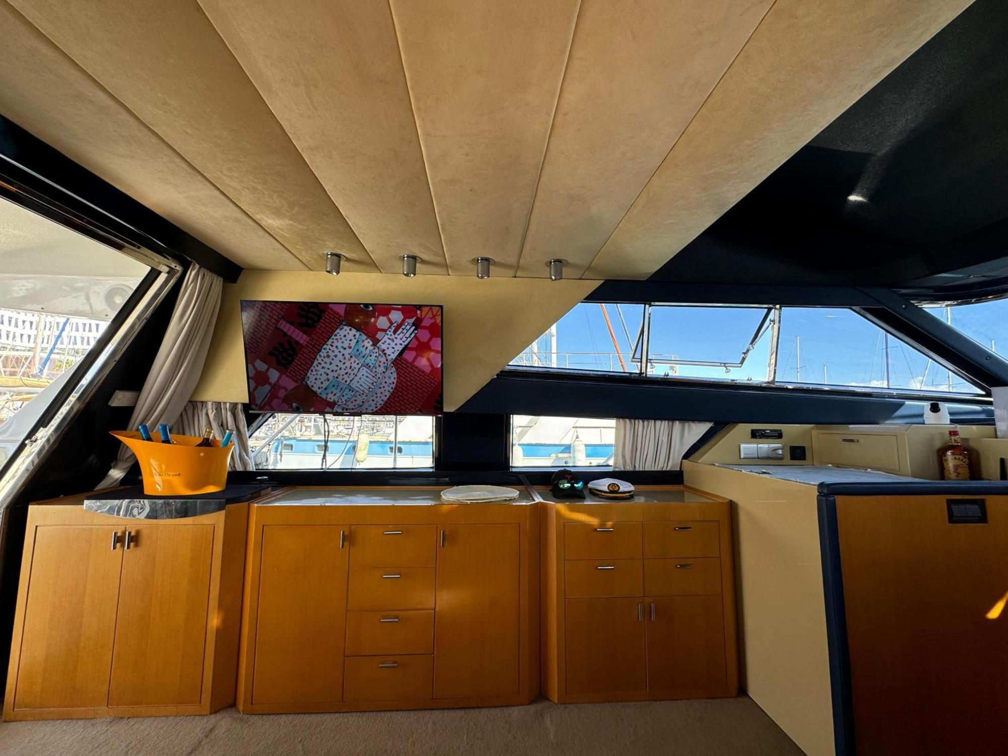 Yacht Sherte Botel Barcellona