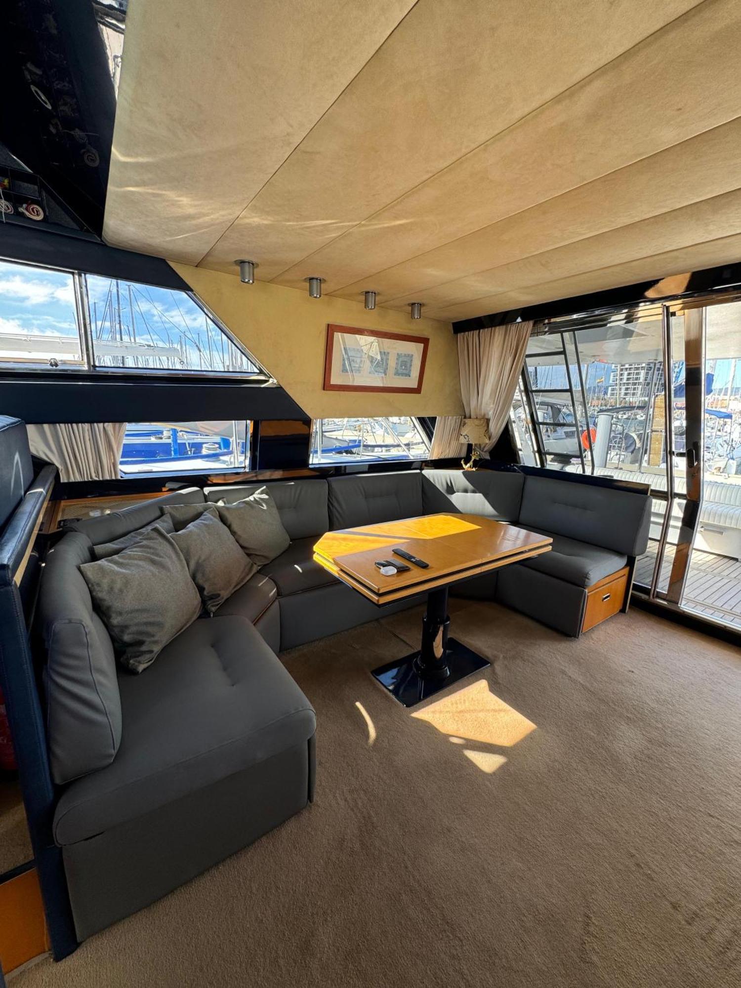 Yacht Sherte Botel Barcellona